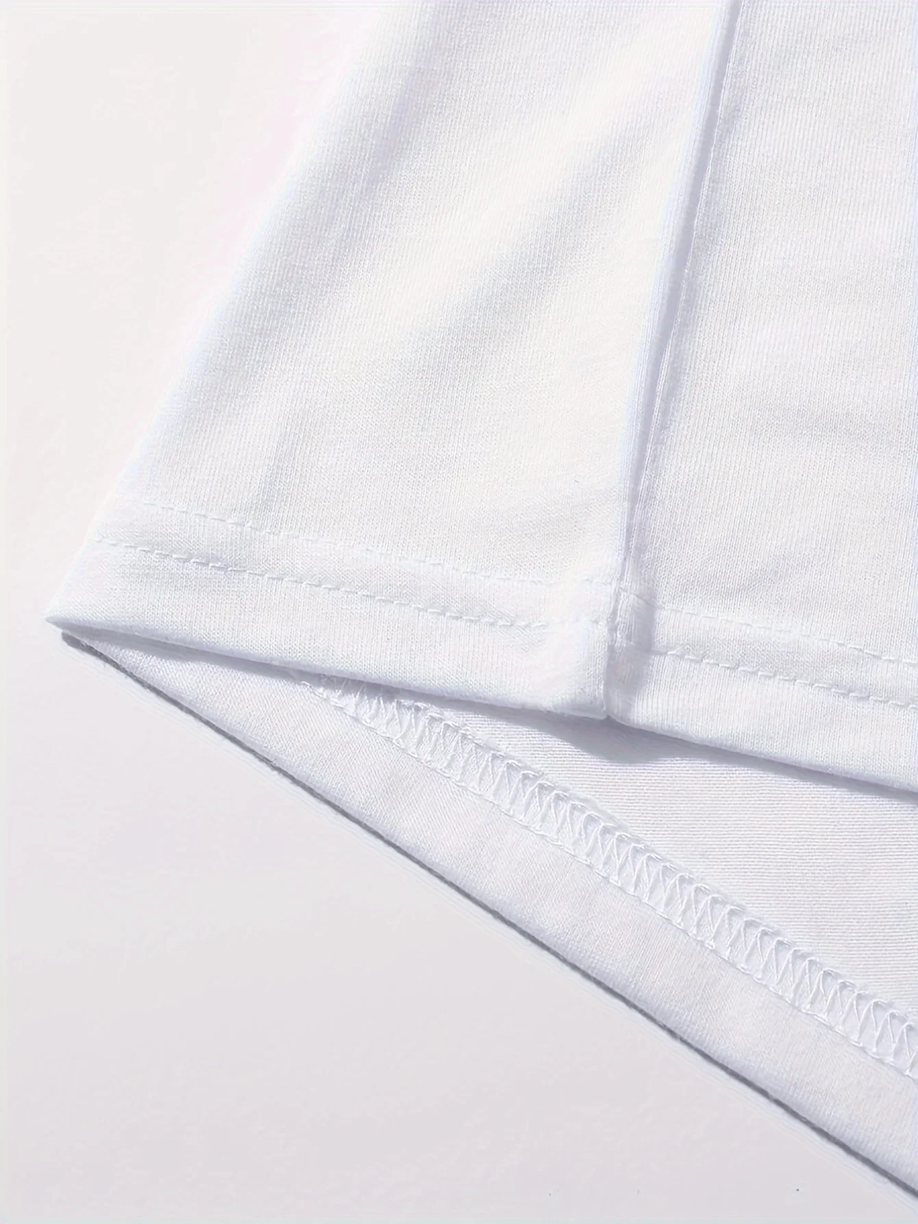 Camiseta feminina com estampa  - Summer Clothing In Paris avaliação e preço