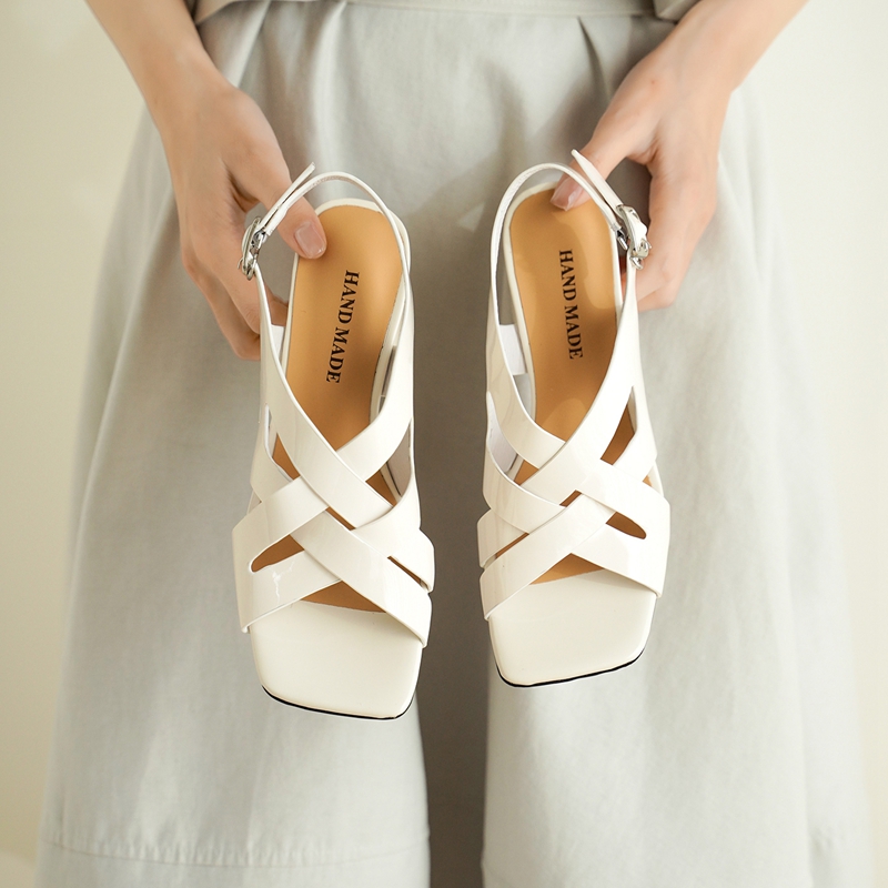 Novas Sandálias Femininas de V - Summer Closet avaliação e preço
